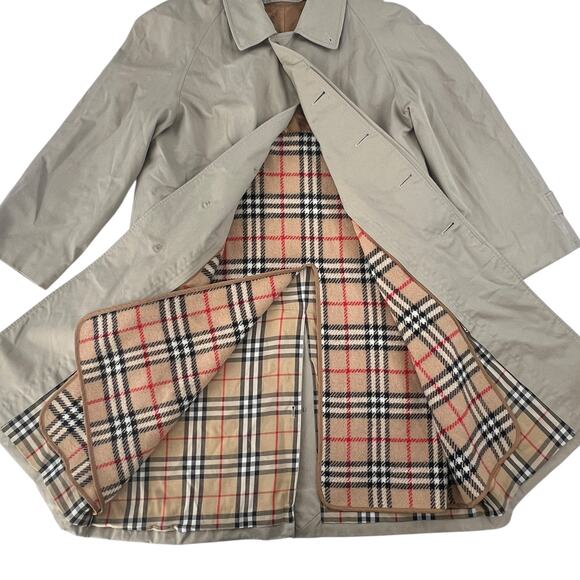 Burberry Vintage Trench Coat - Picture 10 of 15